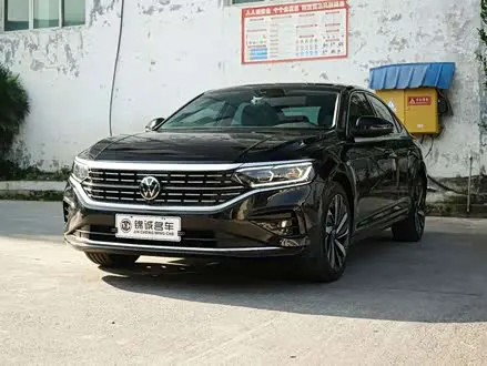 VOLKSWAGEN PASSAT 2025