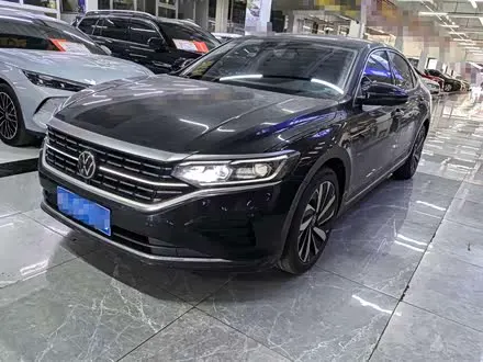 VOLKSWAGEN PASSAT 2024