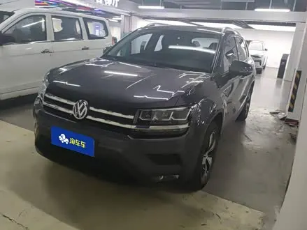 VOLKSWAGEN THARU 2020