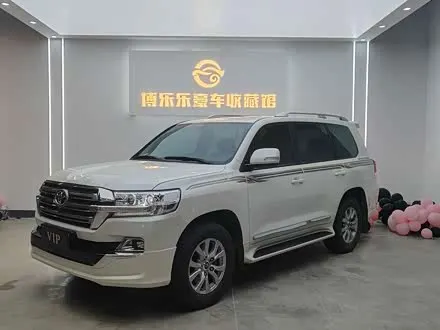 TOYOTA LAND CRUISER 2019
