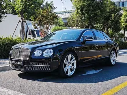 BENTLEY FLYING SPUR 2014
