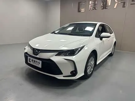 TOYOTA COROLLA 2025