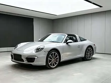 PORSCHE 911 2014