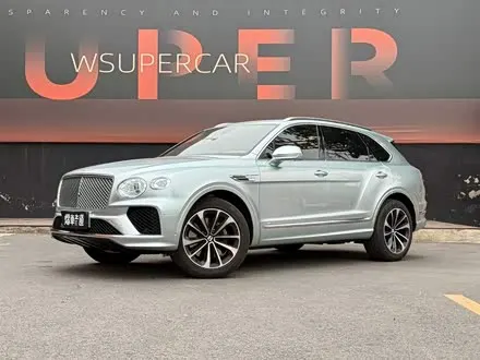 BENTLEY BENTAYGA 2021