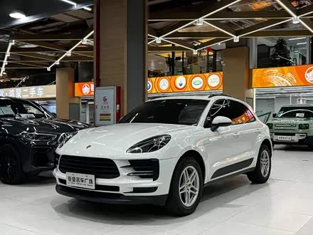 PORSCHE MACAN 2018