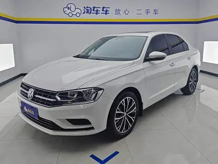 VOLKSWAGEN BORA 2019