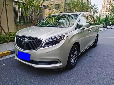 BUICK GL8 2017