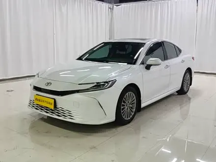 TOYOTA CAMRY 2026