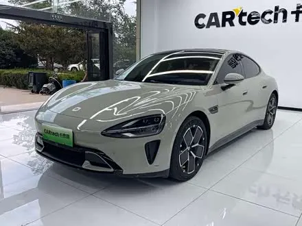 XIAOMI SU7 2024