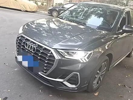 AUDI Q3 2021