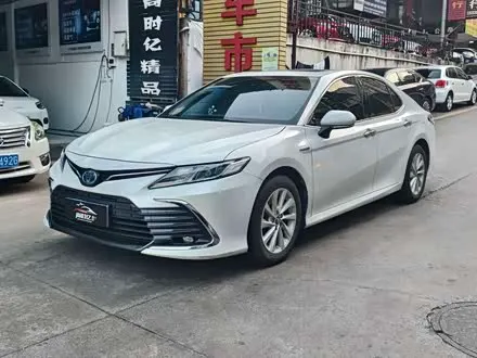 TOYOTA CAMRY 2021