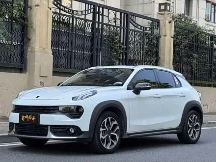 LYNK & CO 02 2019