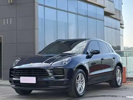 PORSCHE MACAN 2021