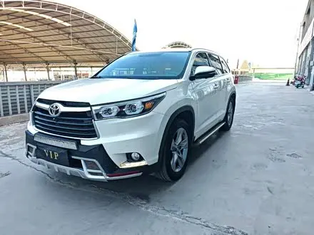 TOYOTA HIGHLANDER 2017