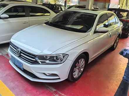 VOLKSWAGEN BORA 2018