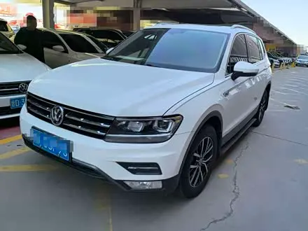 VOLKSWAGEN TIGUAN L 2018