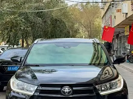 TOYOTA HIGHLANDER 2018