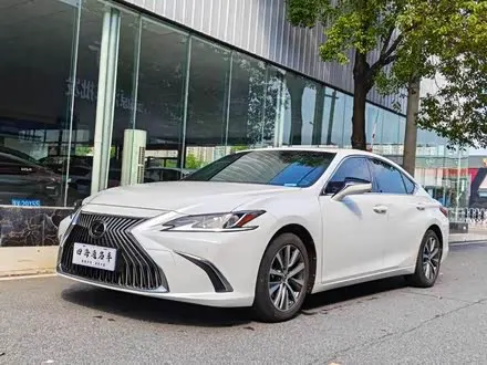 LEXUS ES — из Китая под ключ