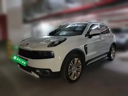 LYNK & CO 01 2017