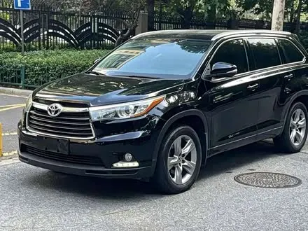 TOYOTA HIGHLANDER 2015