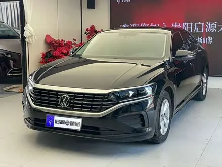 VOLKSWAGEN PASSAT 2023