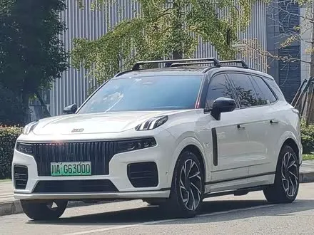 LYNK & CO 09 2021