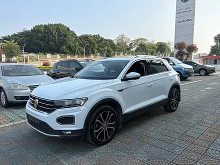 VOLKSWAGEN T-ROC 2019
