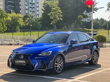 LEXUS IS 2017