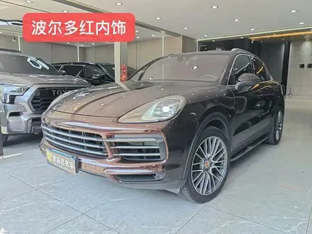 PORSCHE CAYENNE 2019