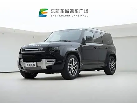 LAND ROVER DEFENDER 2024