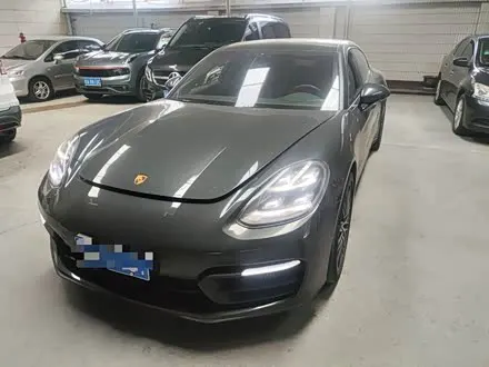 PORSCHE PANAMERA 2023