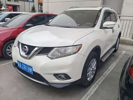 NISSAN X-TRAIL 2015