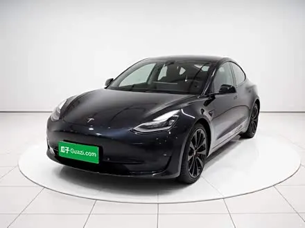 TESLA MODEL 3 2020