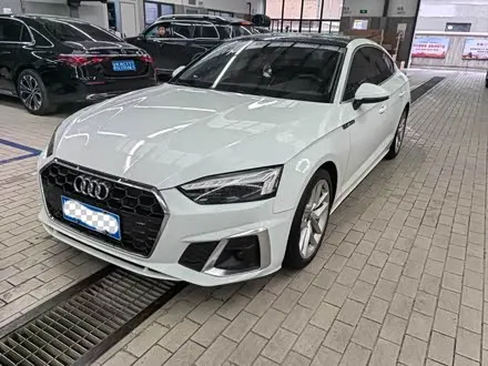 AUDI A5 2021