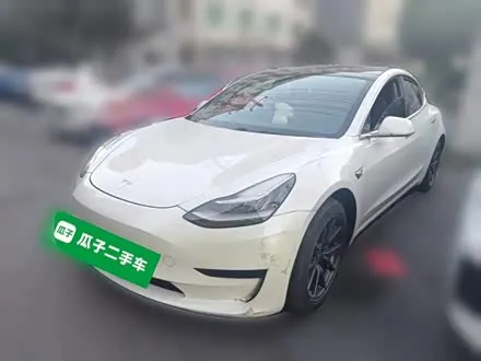 TESLA MODEL 3 2019