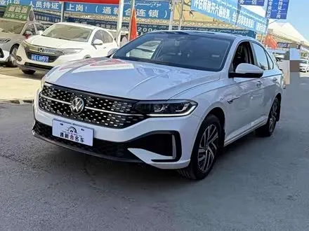 VOLKSWAGEN LAVIDA 2024