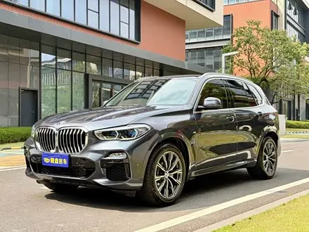 BMW X5 — из Китая под ключ