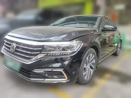 VOLKSWAGEN PASSAT 2019