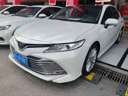 TOYOTA CAMRY 2018