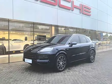 PORSCHE CAYENNE 2024
