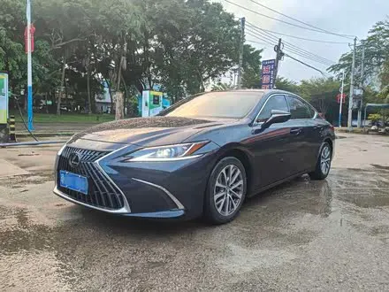 LEXUS ES 2022