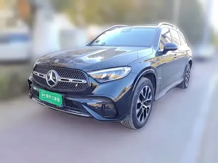 MERCEDES-BENZ GLC 2024