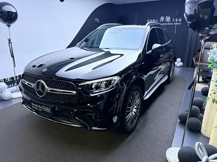 MERCEDES-BENZ GLC 2026