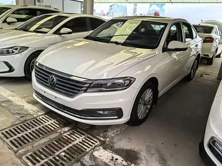 VOLKSWAGEN LAVIDA 2021 — из Китая под ключ