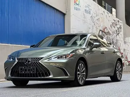 LEXUS ES — из Кореи под ключ