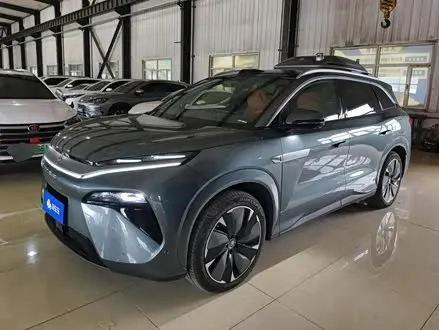 BYD TANG L 2025
