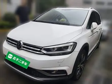 VOLKSWAGEN TOURAN — из Китая под ключ
