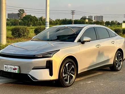 GEELY GALAXY L6 — из Китая под ключ