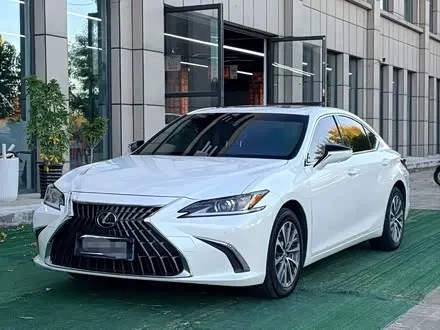 LEXUS ES — из Китая под ключ