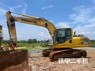 KOMATSU PC200-8M0 — из Китая